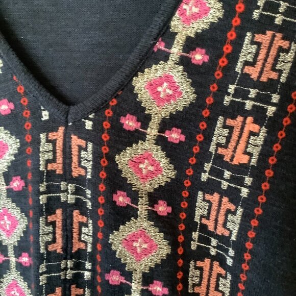 Anthropologie Akemi + Kin Savin tunic sweater navy embroidered v-neck XL - Picture 5 of 9